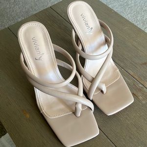 New Vivianly nude open toe sandals